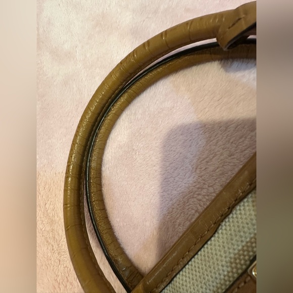 Michael Kors Tan and Cream Bag - Picture 6 of 16